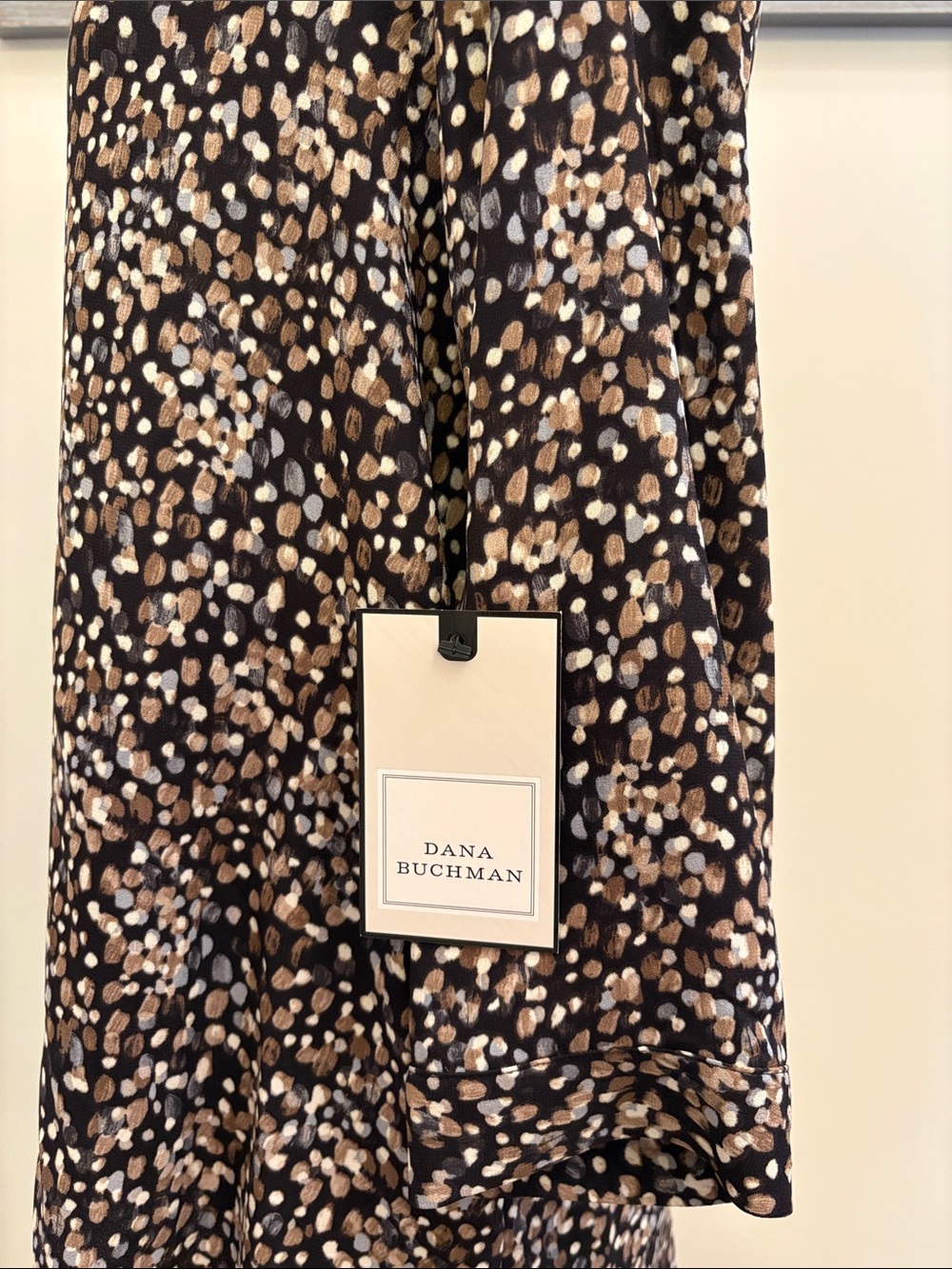 NWT Dana Buchman Split-Neck Blouse with Brown and Cream Dots Medium 3/4 sleeves - Picture 7 of 14